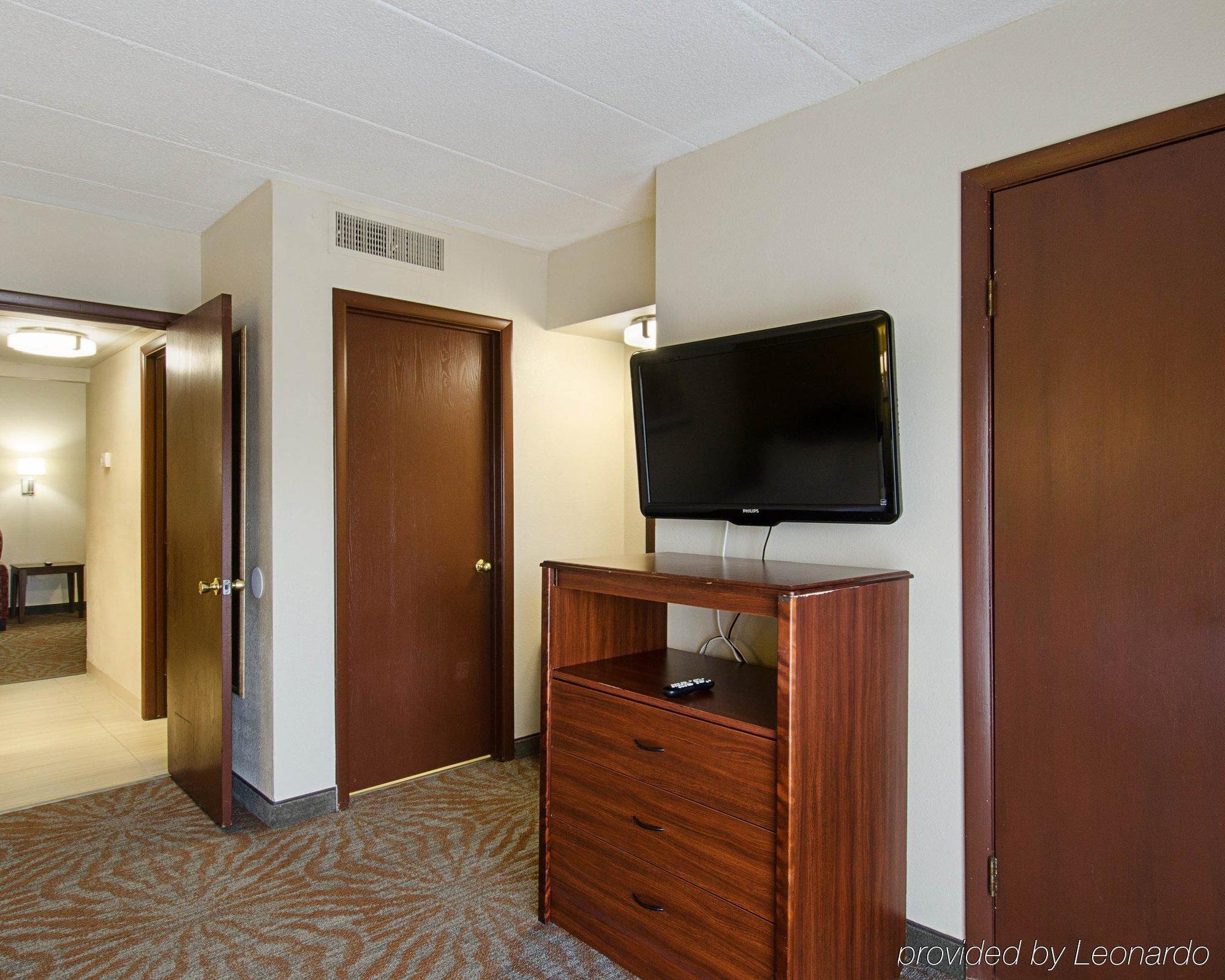 Suburban Extended Stay Hotel Worcester Exterior photo